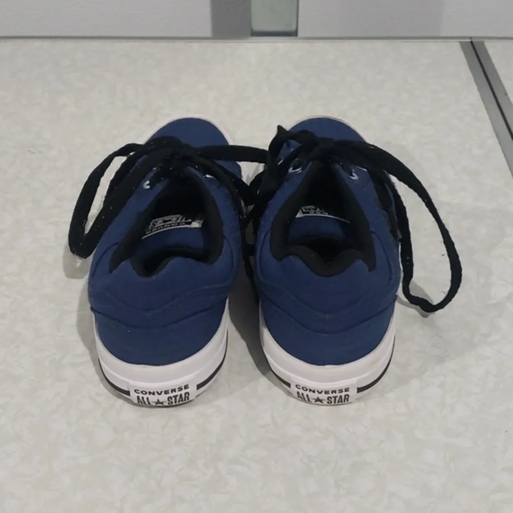 Navy Blue Converse Size 13‎